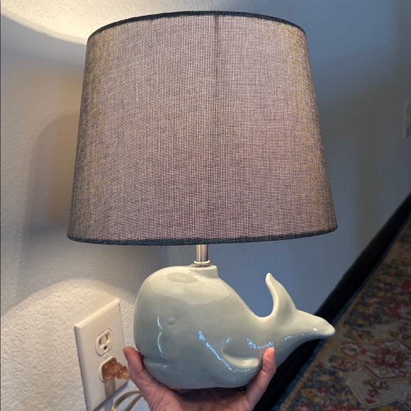 💎Rare💎🆕Gray-Blue Whale Table Lamp - Picture 2 of 12